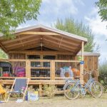 Cosyflower Premium 38m² (2 chambres) + TV + lave-vaisselle + draps + serviettes + terrasse couverte