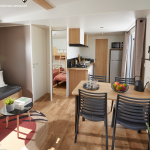 Homeflower premium 29m² (2 chambres) + CLIM + terrasse semi-couverte + TV + draps + serviettes