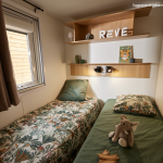 Homeflower premium 35m² (3 chambres) + CLIM + terrasse semi-couverte + TV  + draps + serviettes